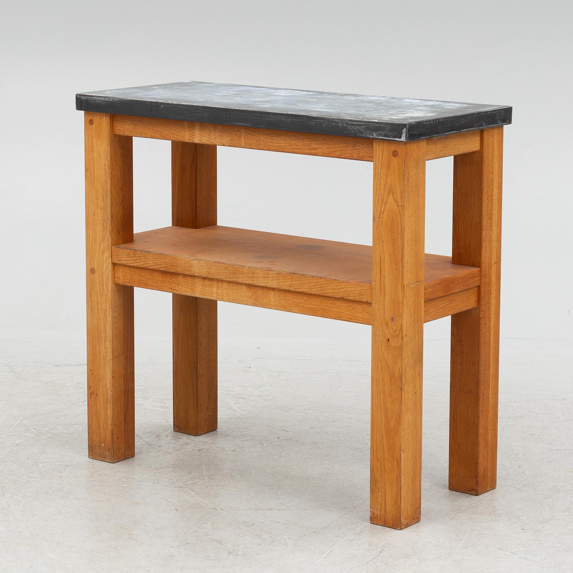 A sideboard, end of the 20th century.