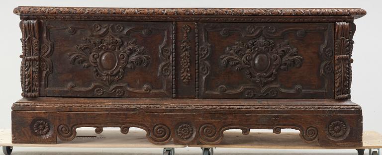 CASSONE, Mannerism, 1600-talets första hälft/mitt.