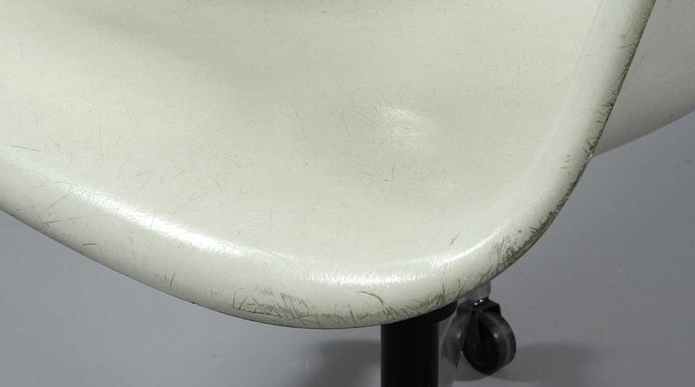 KARMSTOL, "Dat", Charles Eames för Vitra, 1900-talets andra hälft.