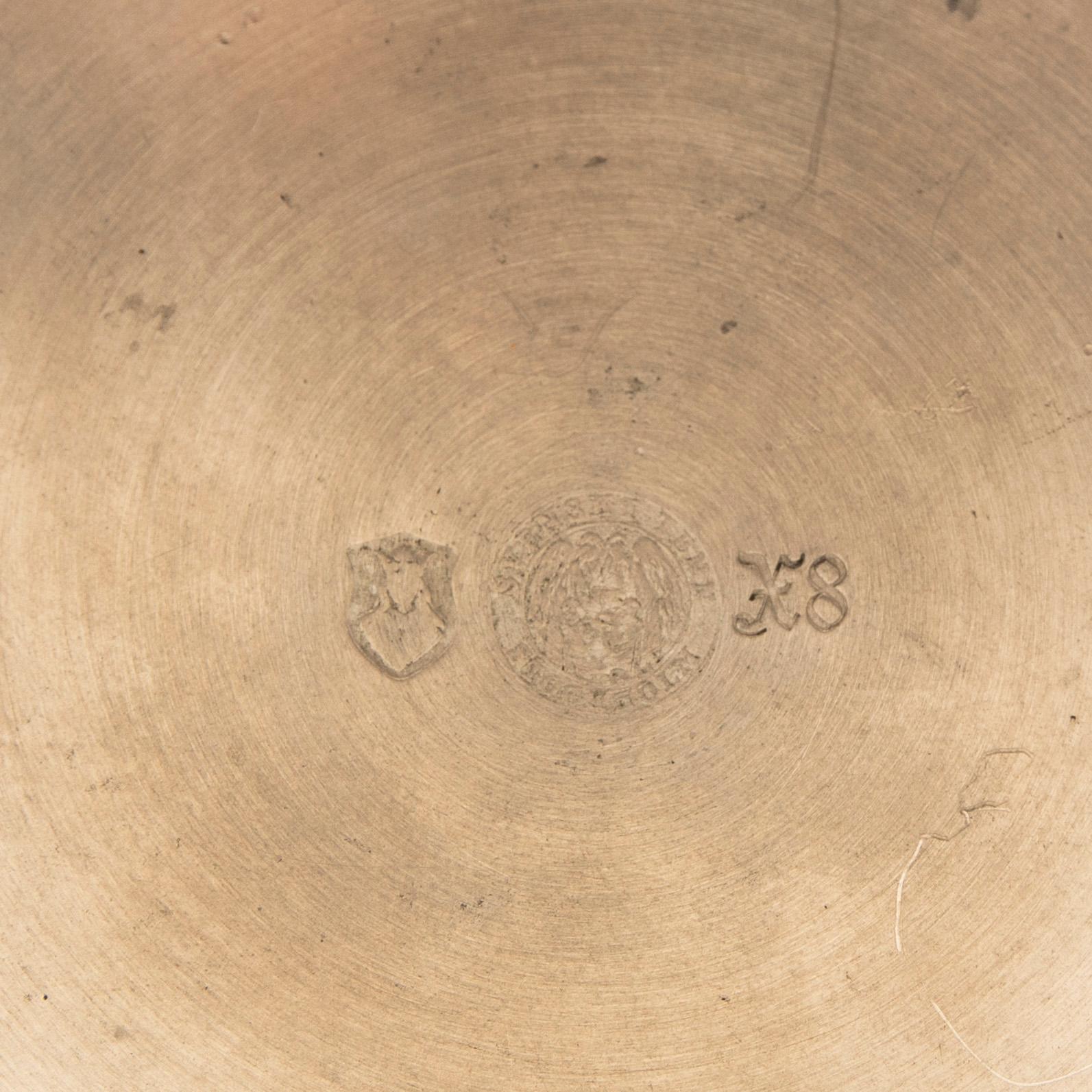 Estrid Ericson, tobacco box with lid, modell A2273, Firma Svenskt Tenn, Stockholm 1948.