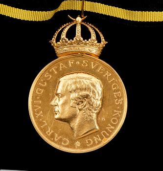 MEDALJ, guld, Pro Patria, 1989. Vikt ca 30g.