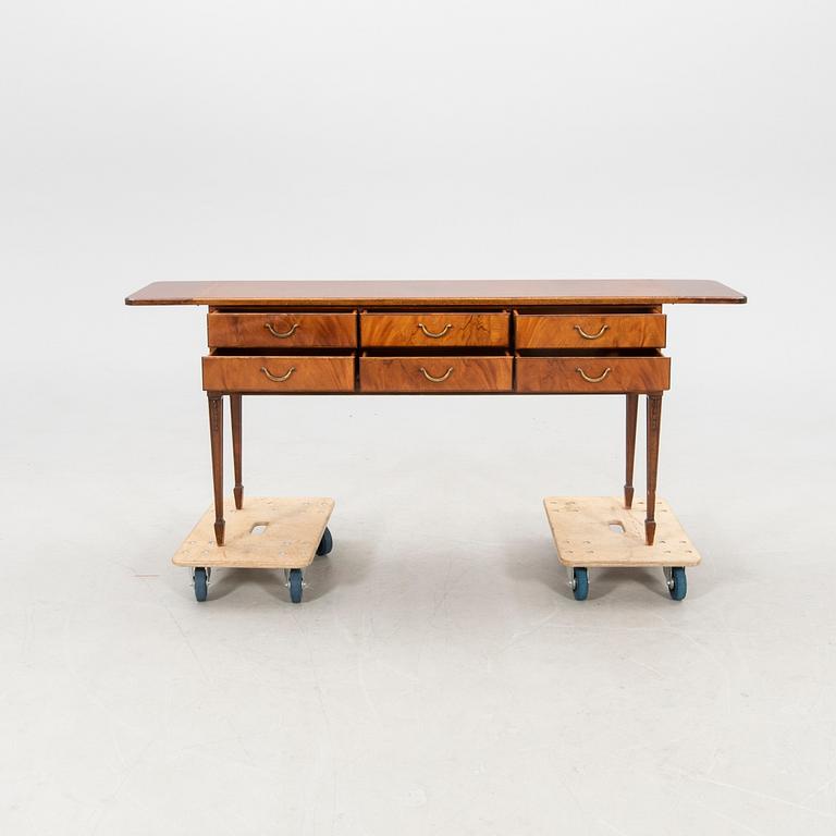 Mid-20th Century Sideboard.