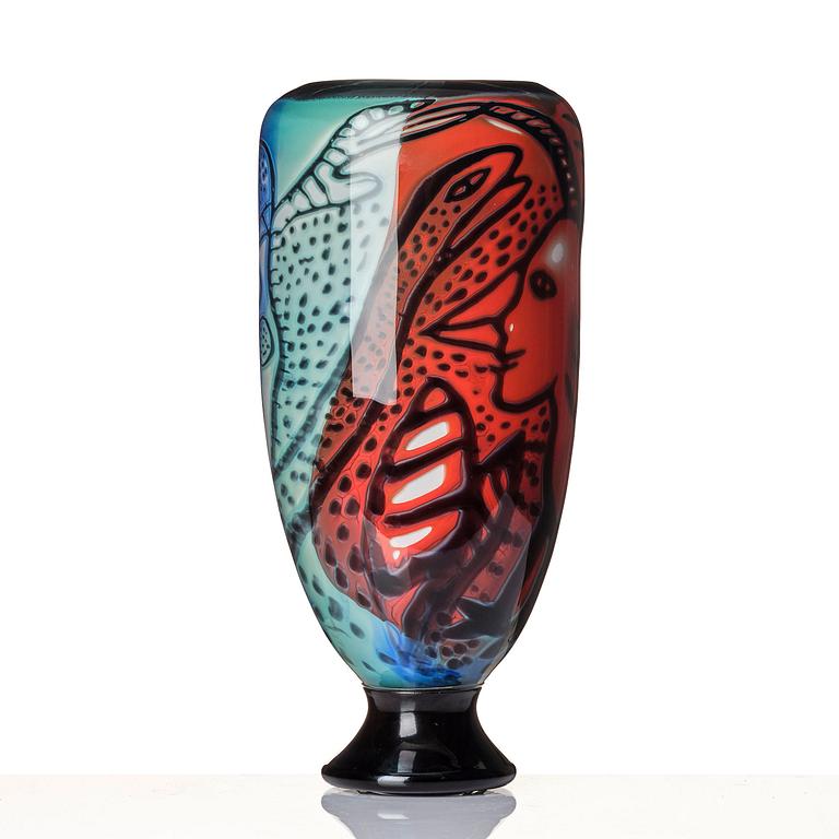 Ulrica Hydman-Vallien, a unique graal glass vase, Kosta Boda, Sweden.
