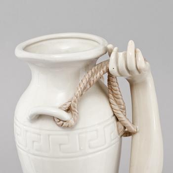 FIGURIN, porslin, Österrike, 1900-tal.