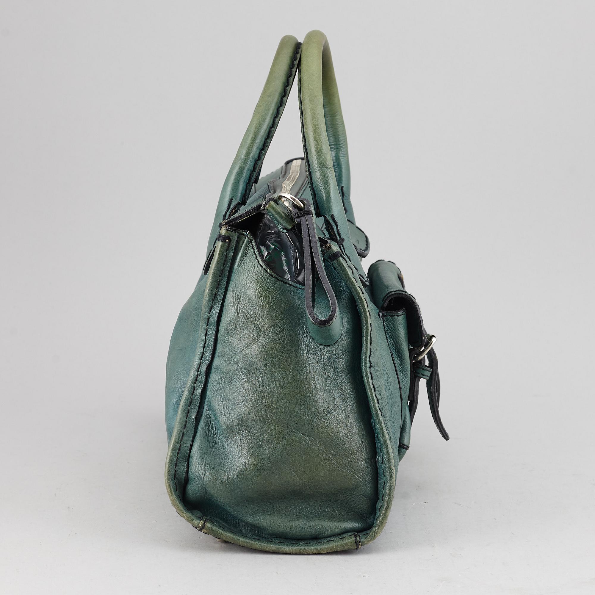 CHLOÉ, a green leather bag.