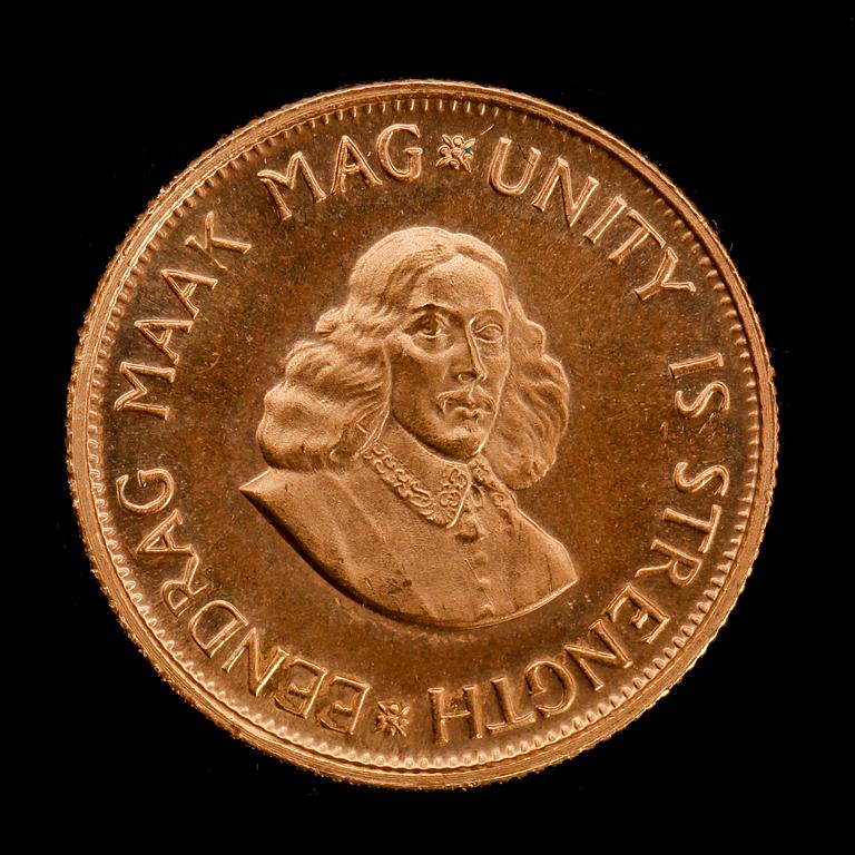 GULDMYNT, 2 rand, Suid-Afrika 1974. Vikt ca 8 gram.