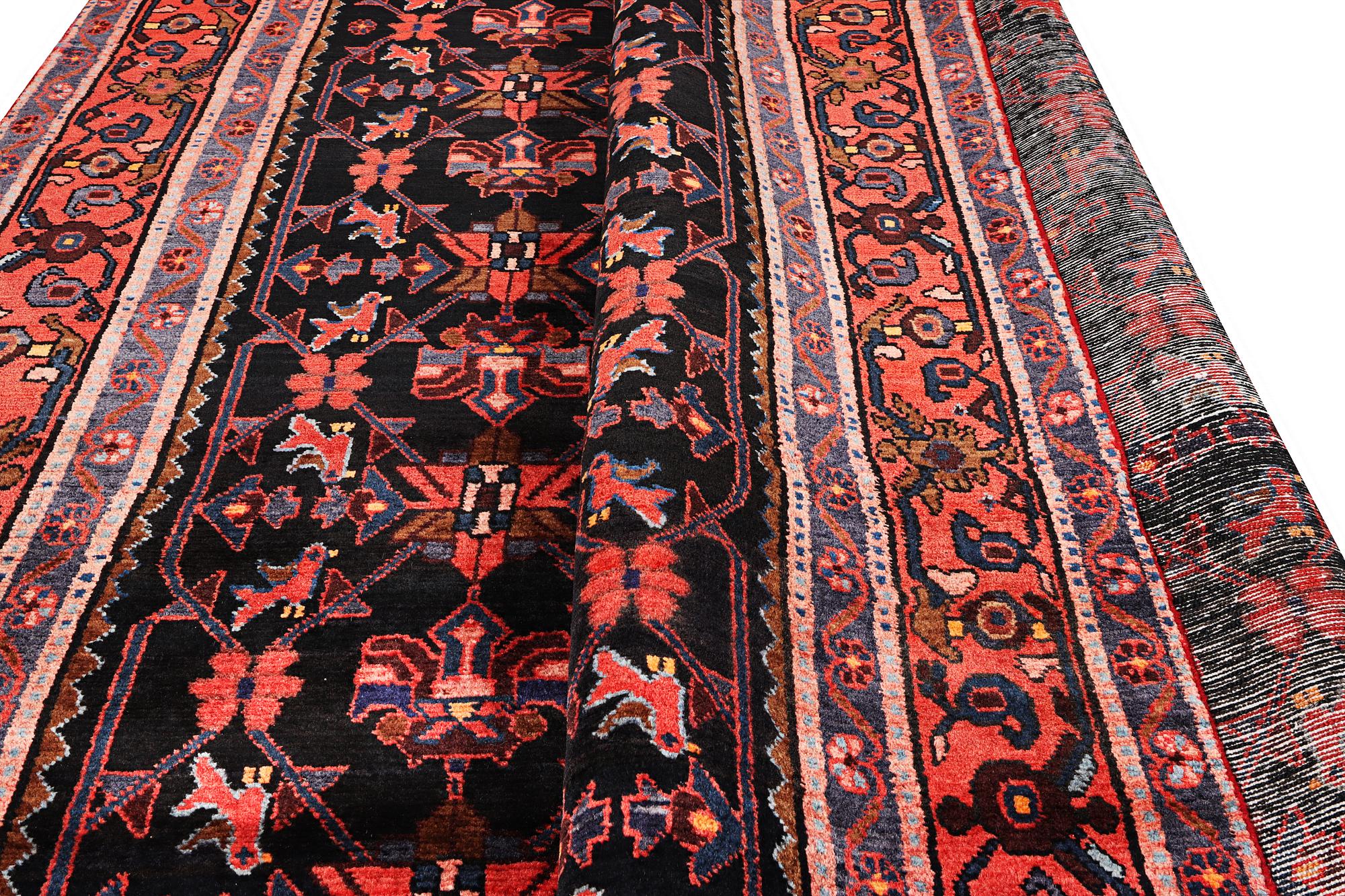 A Borojerd carpet, c. 300 x 225 cm.