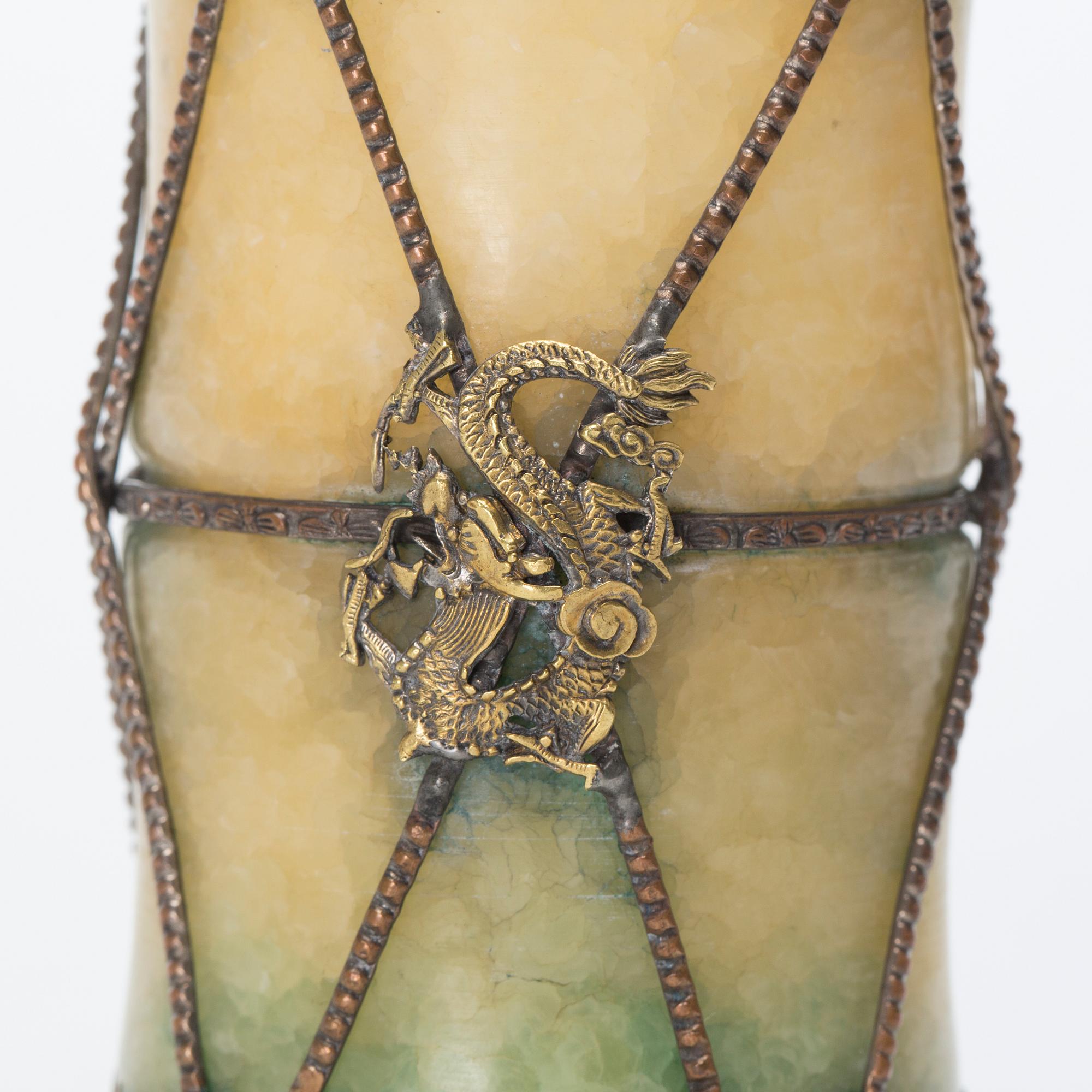 PENSELVAS, nefrit, Kina,  1900-tal.