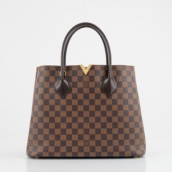Louis Vuitton, a Damier Ebene 'Kensington' handbag, 2015.
