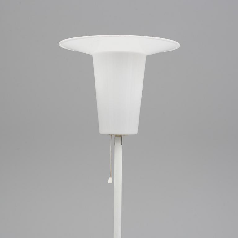 GOLVLAMPA, Luxus, Vittsjö, 1900-talets andra hälft.