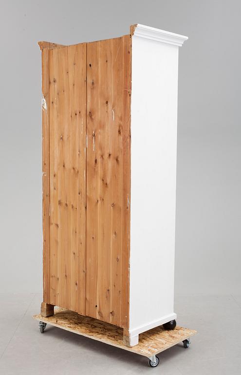 KLÄDSKÅP, 1800-talets slut.