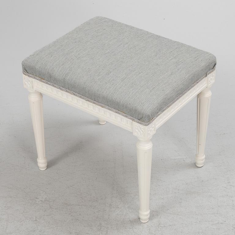 Stool, Gustavian style, first half of the 20th century.