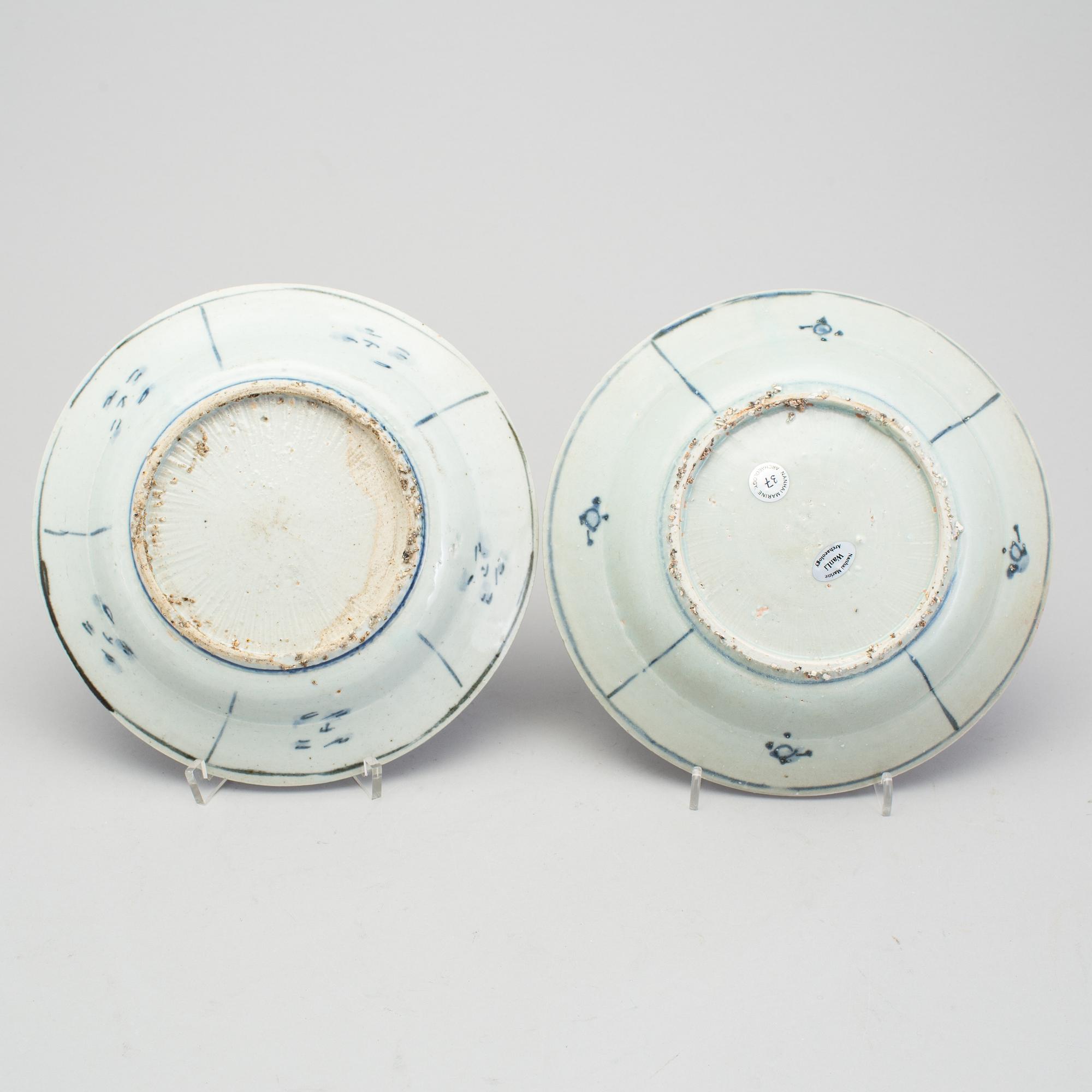 A group of four Chinese kraak porcelain plates, possibly Ming (1368-1644).