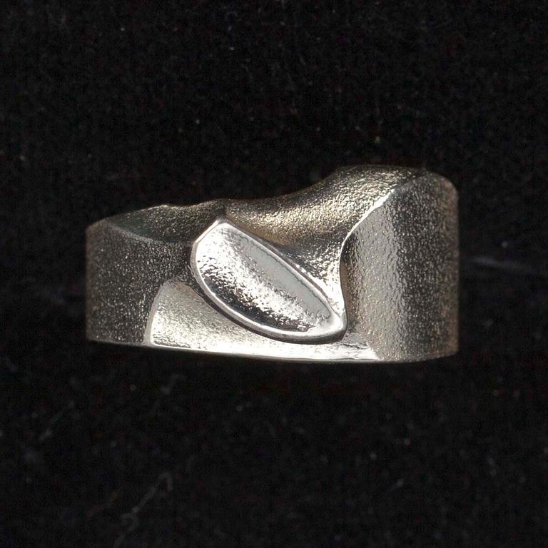 HALSSMYCKE, silver, Z.Popovits Lapponia, 1991, samt RING, silver, B.Weckström Lapponia, 1985. Tot vikt ca 23,8 gr.