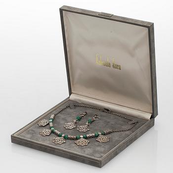Kalevala Koru, collier och örhängen "Kanteletar"  silver, aventurin kvarts. Kalevala Koru, Helsingfors 1990.
