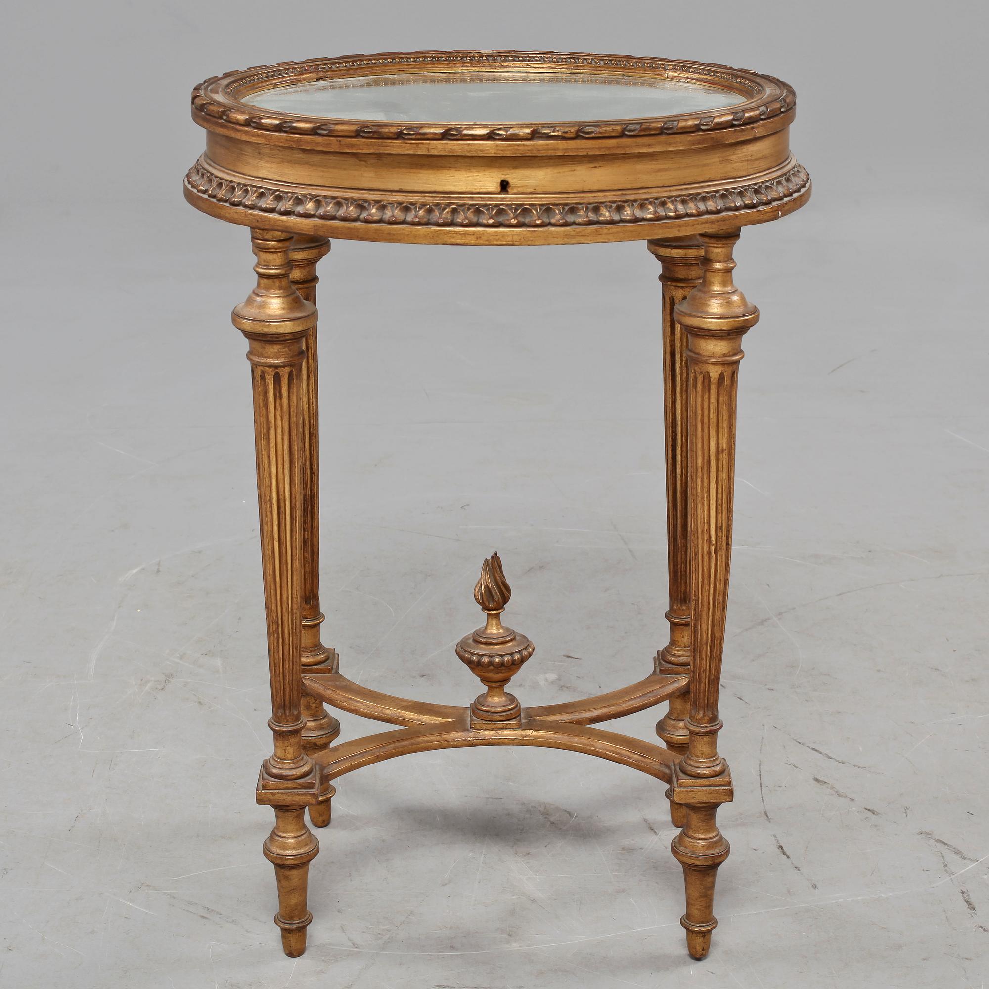 MONTERBORD, gustaviansk stil, 1800-tal.