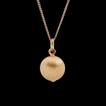 HÄNGE, 18 k guld, OCH KEDJA, 14 k guld. Total vikt ca 6 g.