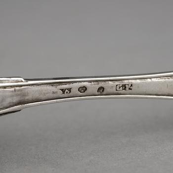 DESSERTSKEDAR, 11 st liknande, silver, olika mästare, Sverige 1786 till 1800-talets första hälft. Tot ca 467 gram.