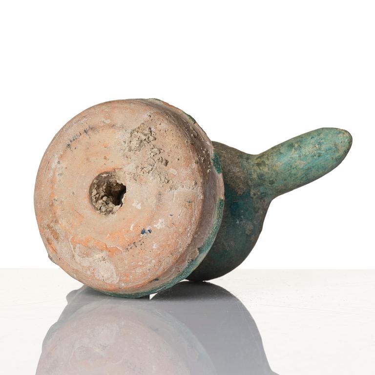 Oljelampa,  lergods med turkos glasyr, Sannolikt Keshan.