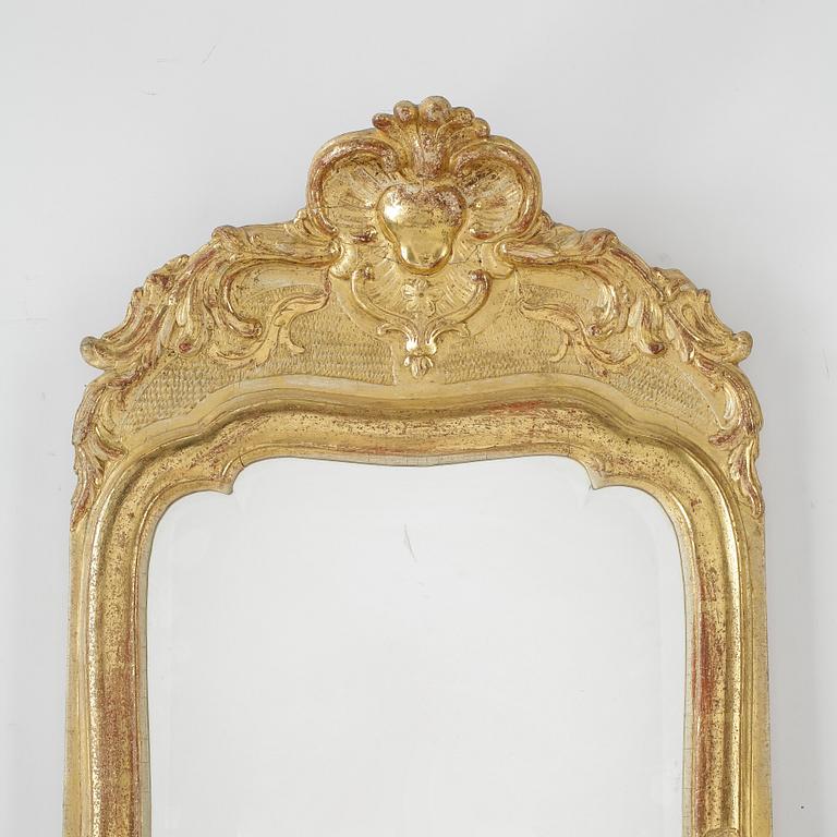 SPEGEL, rokoko, 1700-tal. Höjd 105cm.