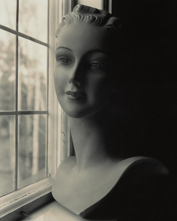 Gunnar Smoliansky, photograph signed and dated -81 verso.