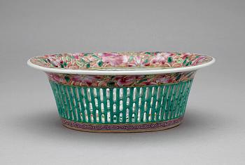 GALLERSKÅL, porslin, Kina 1800-tal.