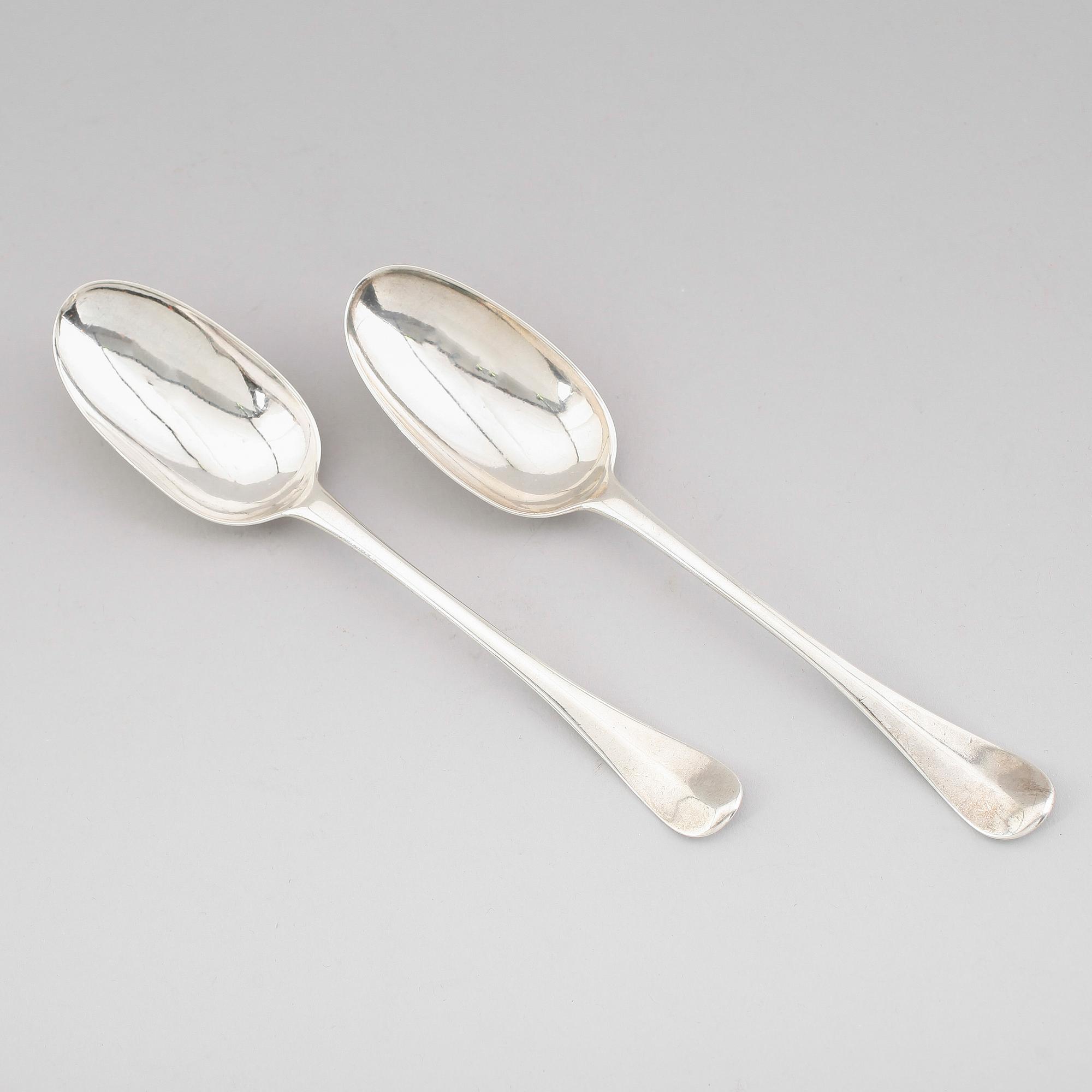 SKEDAR, 1 par, silver, England, 1700-/1800-tal. Vikt ca 113 gram.