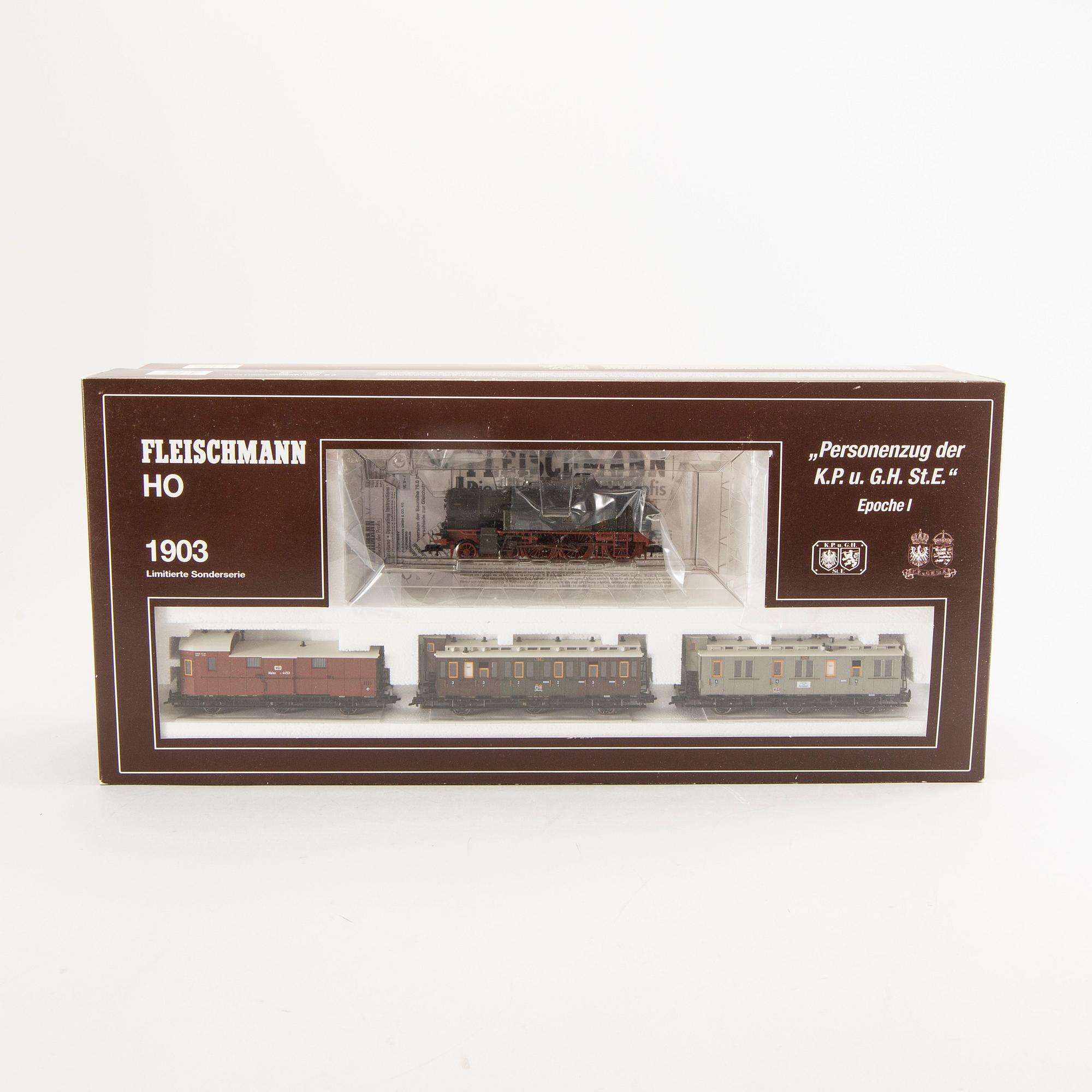 Fleischmann, 4 tågset, 1902, 1903, 1885 samt 391102, H0.