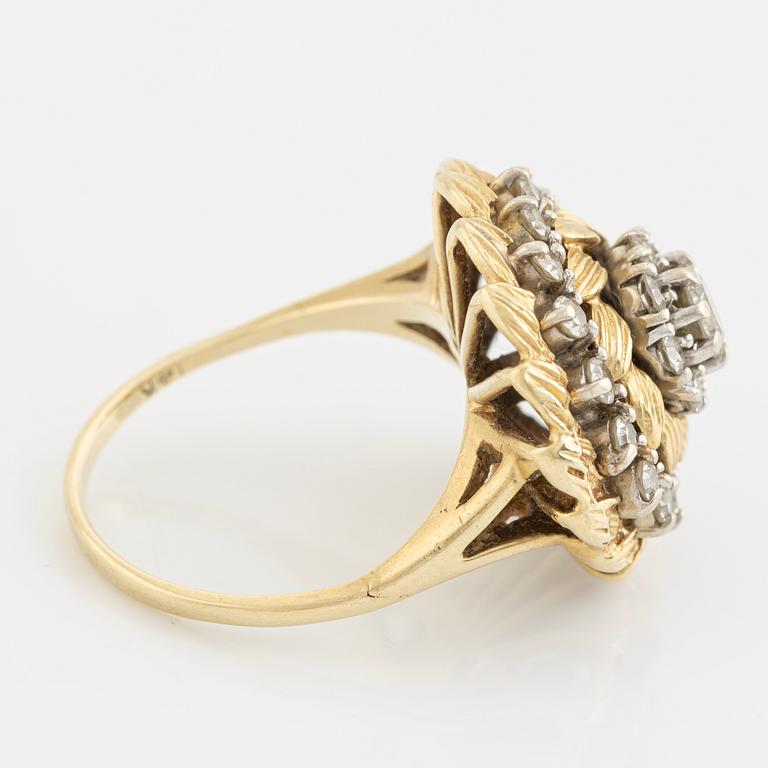 Brilliant- and eight cut diamond ring.
