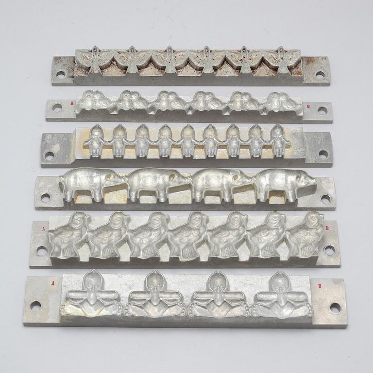 14 mid 20th century marzipan molds.