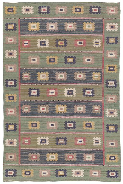 Märta Måås-Fjetterström, matta, "Grön äng", rölakan, ca 305 x 200 cm, signerad AB MMF.