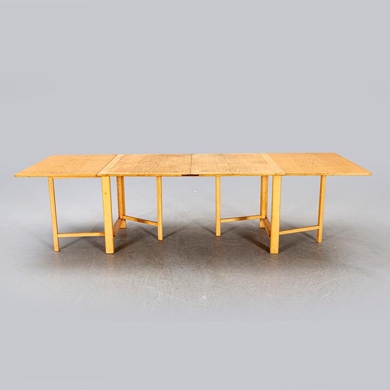 A Bruno Mathsson oak and birch "Maria flap" folding table for Mathsson International Värnamo.
