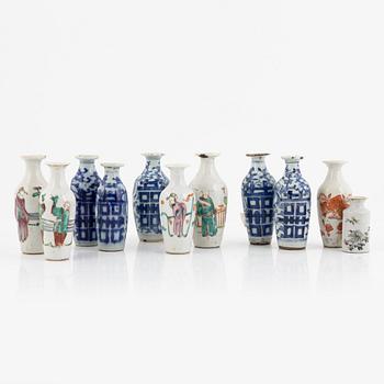 A group of eleven Chinese miniature porcelain vases, late Qing dynasty/around 1900.