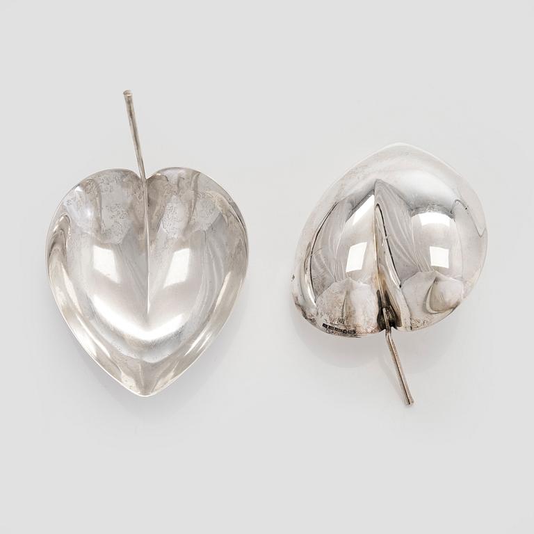 Tapio Wirkkala, two 'TW 4' bowls, Kultakeskus. Hämeenlinna 1955 and 1961.