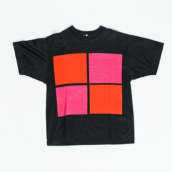 T-SHIRT, Yves Saint Laurent.