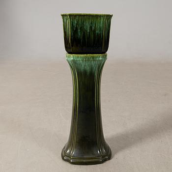 Outer casing with pedestal Scheurich ceramics Germany, 20th century, second half.