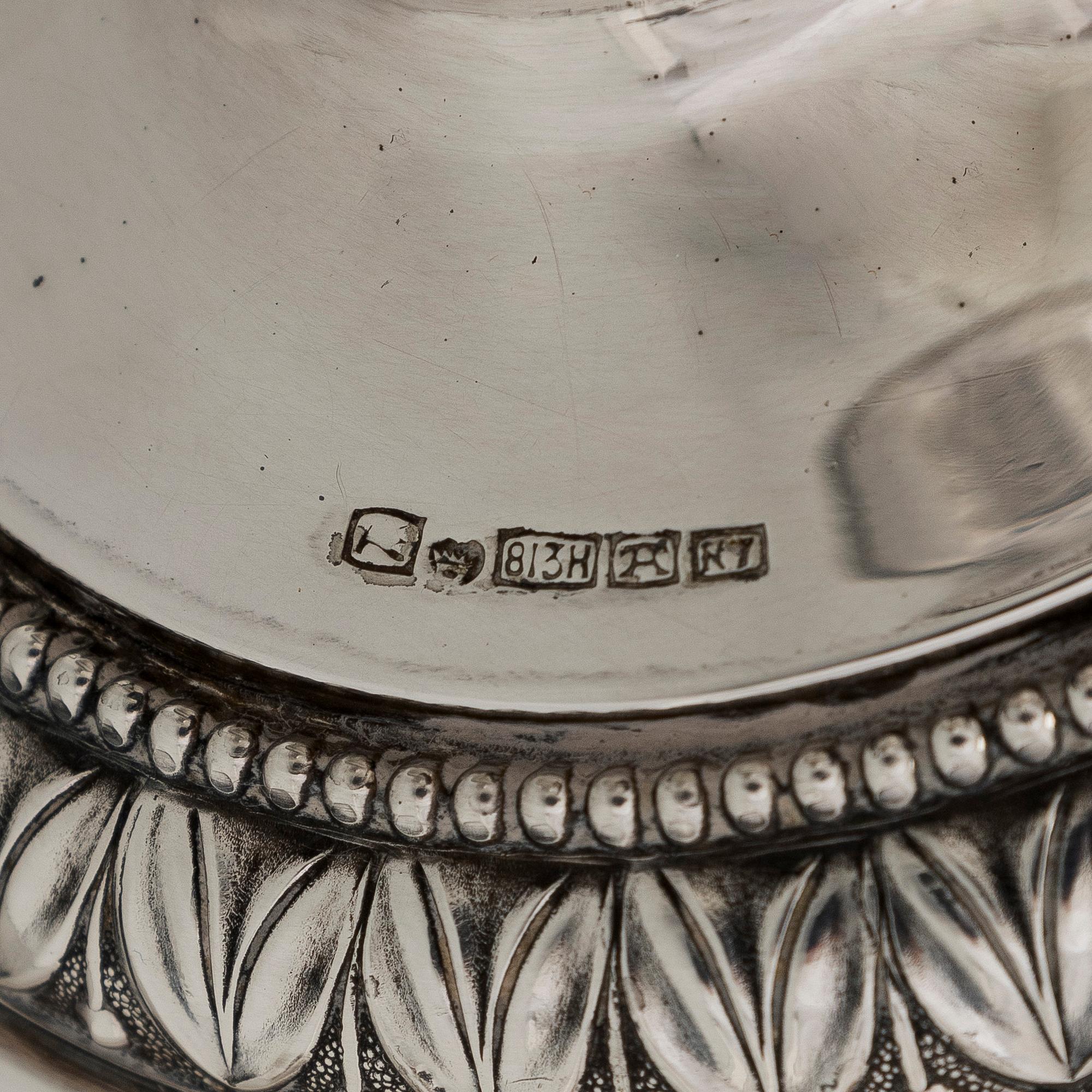 Ljusstakar, ett par, silver, Kultateollisuus, Åbo 1965 och 1970.