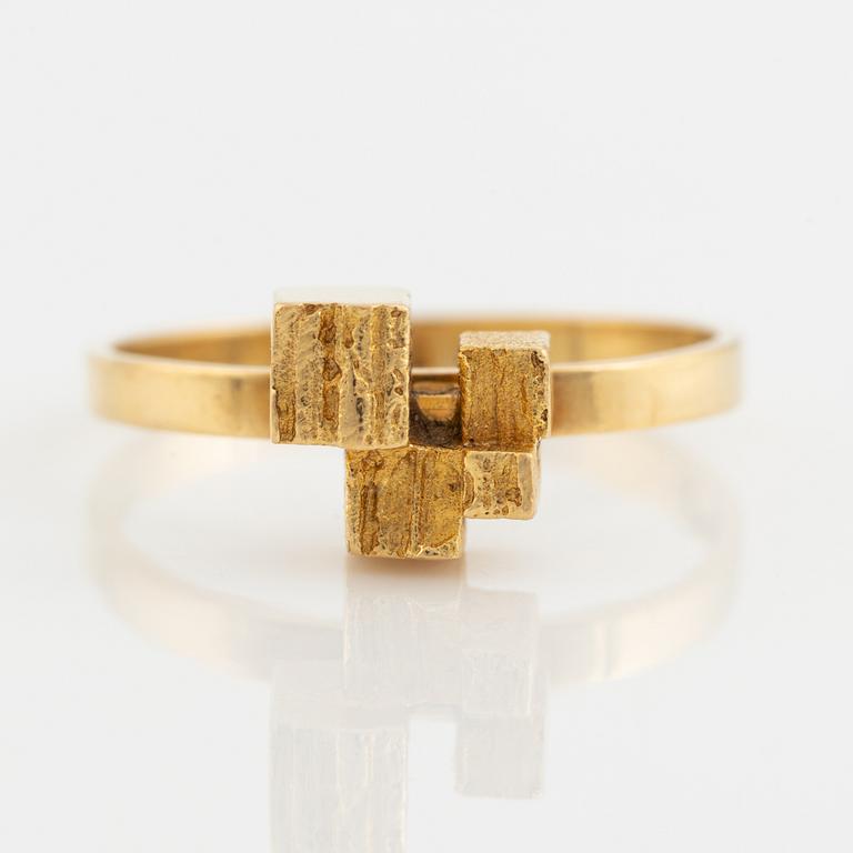 Björn Weckström, ring, " Gold tower",  18K gold,  Lapponia.