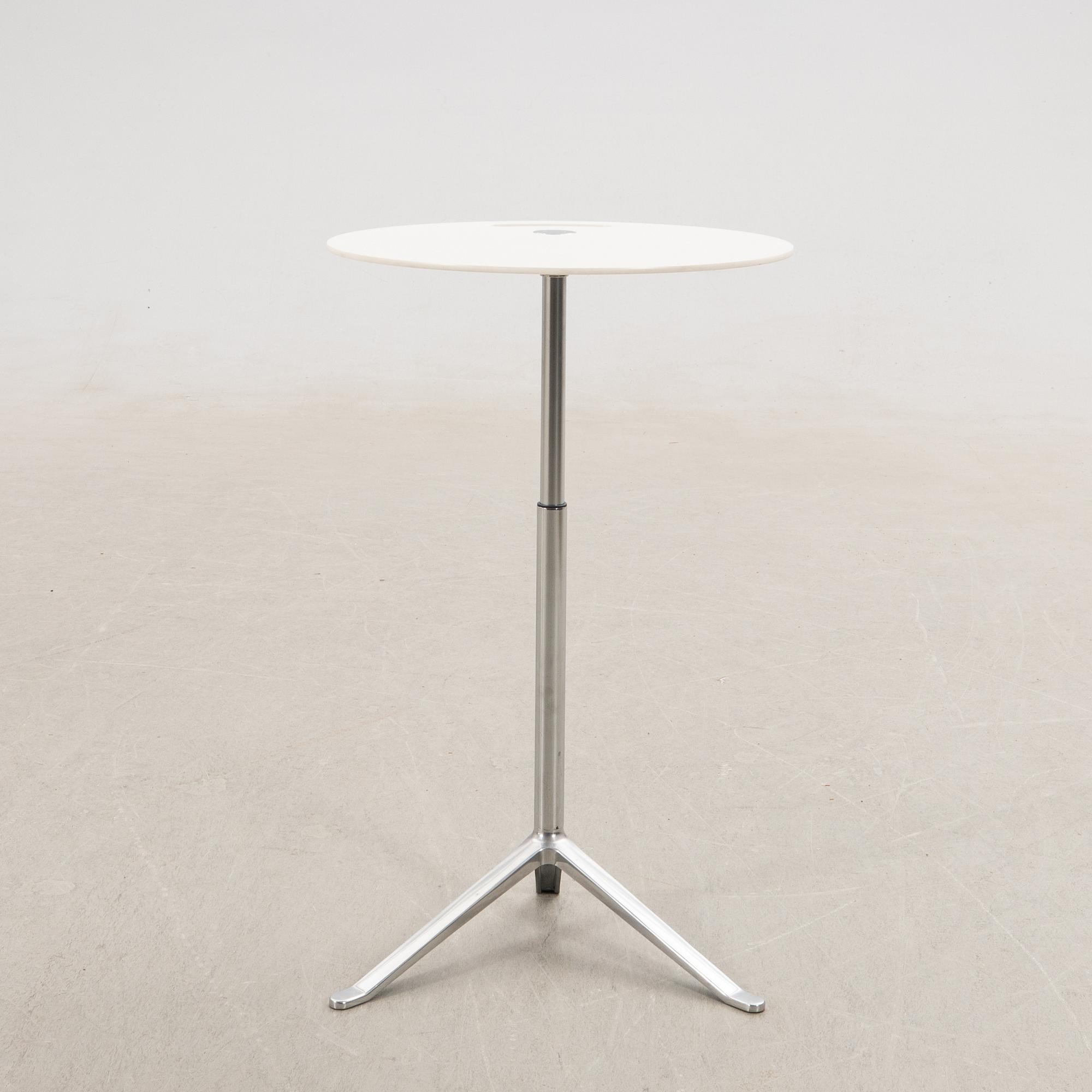 Kasper Salto, bord, "Little Friend", Fritz Hansen, Danmark.