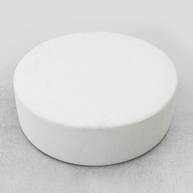 Philipp Mainzer + Farah Ebrahimi, "Kerman Pouf" E15, contemporary.