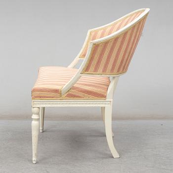 BALJFÅTÖLJ, sengustaviansk stil, 1920-tal.