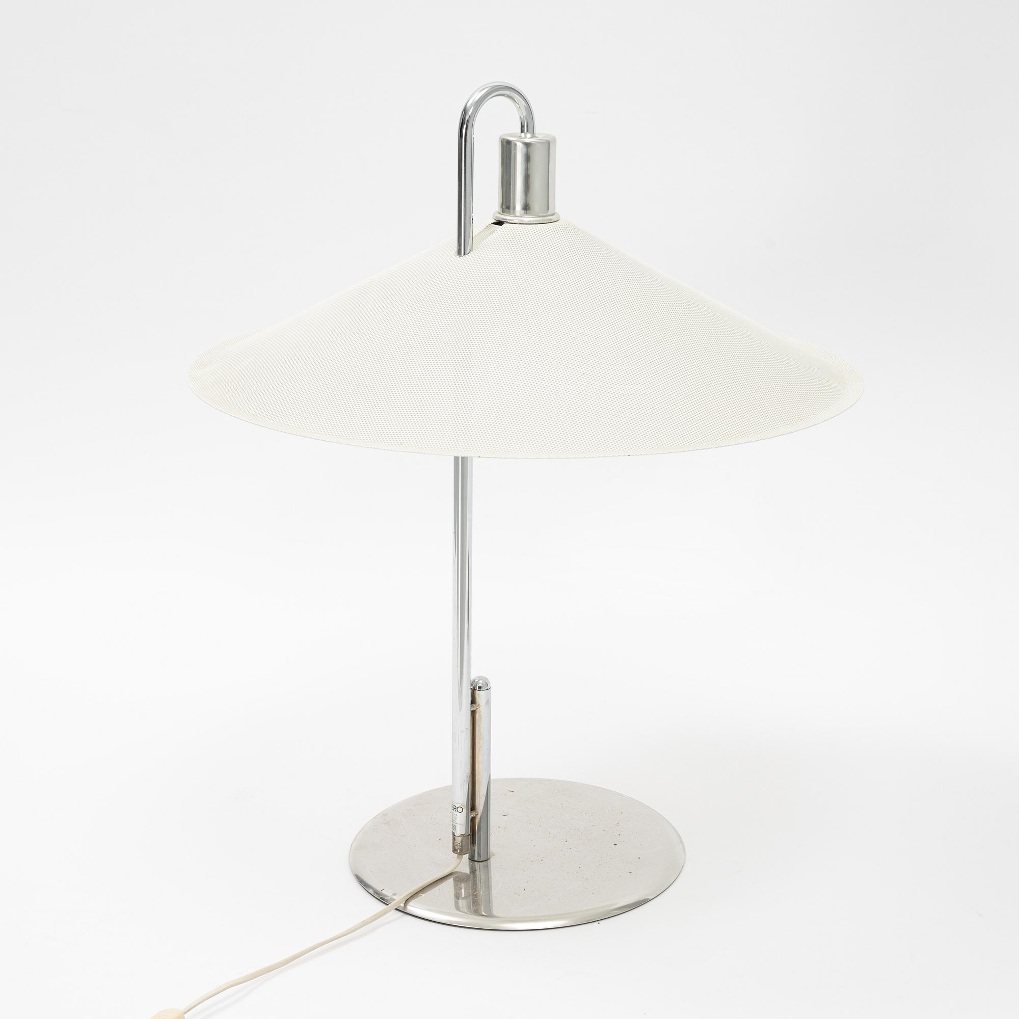 Börge Lindau & Bo Lindercrantz, a 'Zero' table lamp and 'Zero' floor lamp, late 20th century.