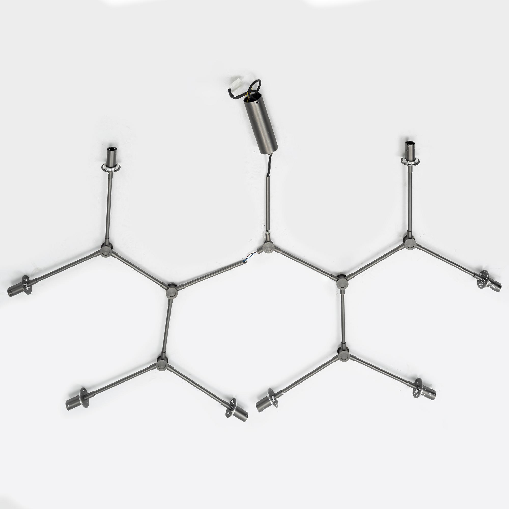 Kristian Sofus Hansen & Tommy Hydahl, taklampa, "Drop Chandelier", 101 Copenhagen, Danmark.