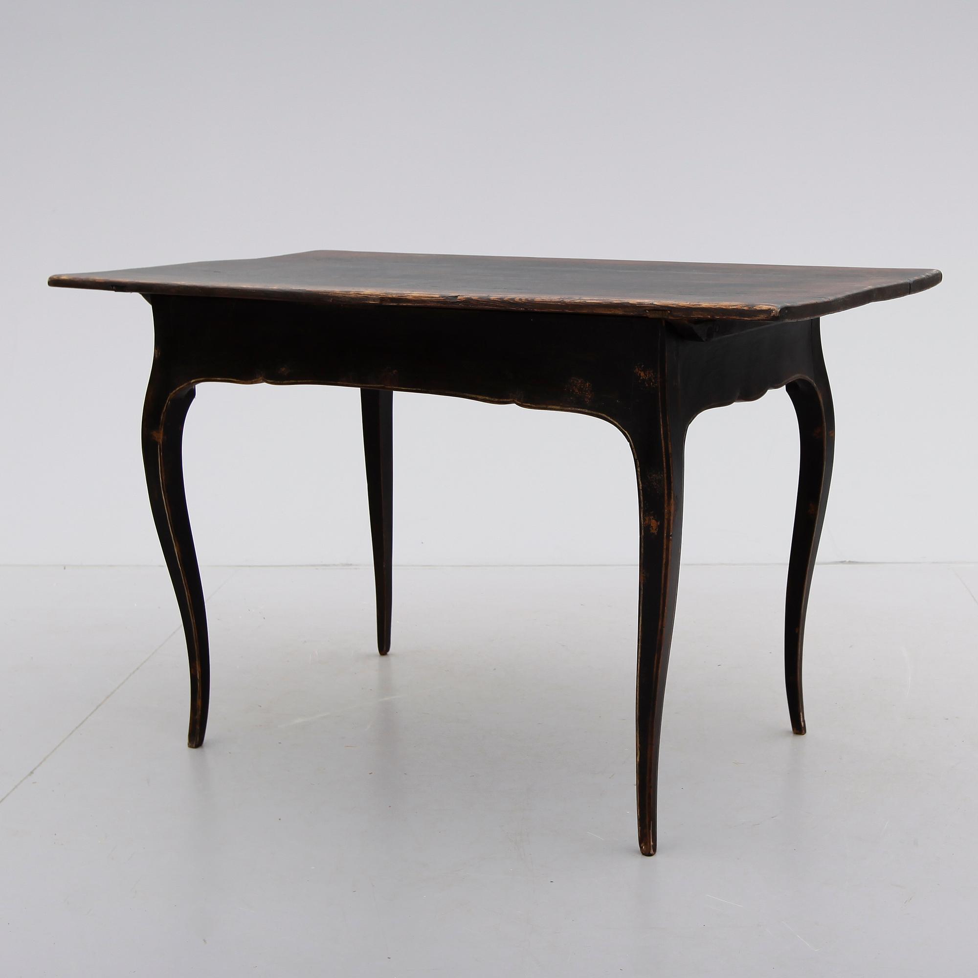 BORD, rokoko, omkring år 1800.