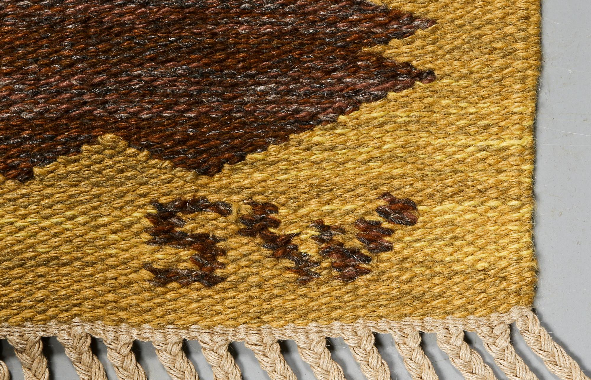MATTA, rölakan, Sofia Widén, monogramsignerad, 205 x 139 cm, 1900-talets andra hälft.