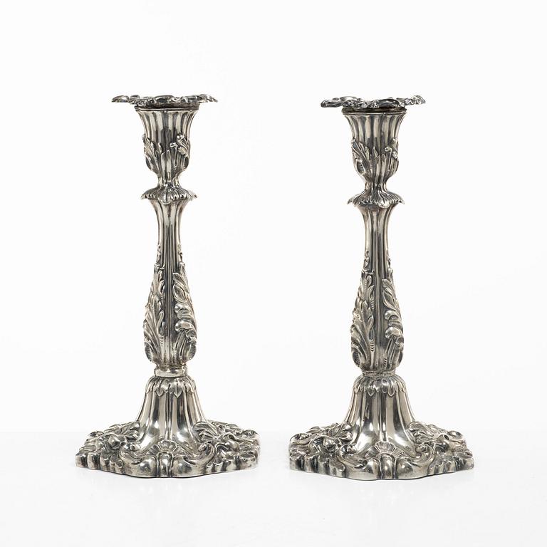 Gustaf Möllenborg, (Féron), ljusstakar, ett par, silver, nyrokoko, Stockholm 1861.