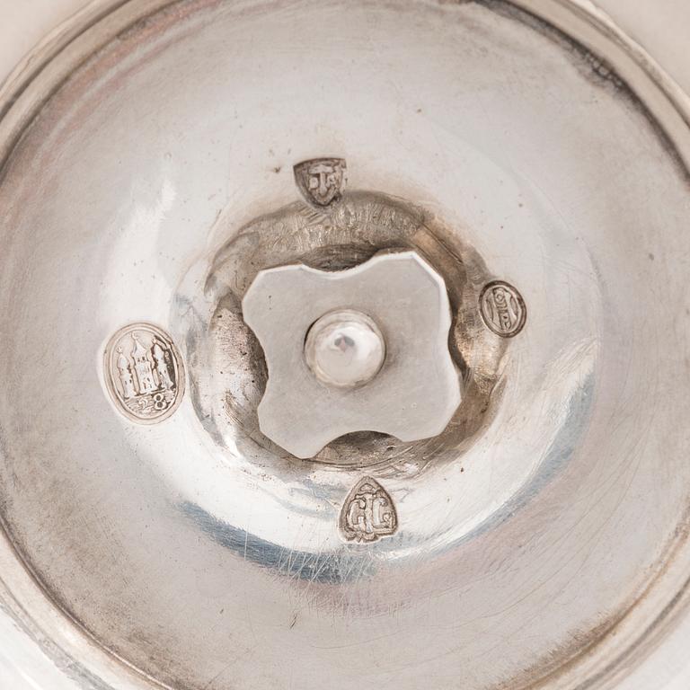 GRANN & LAGLYE, A pair of silver sauce bowls, assay master Christian F. Heise, Copenhagen 1928.