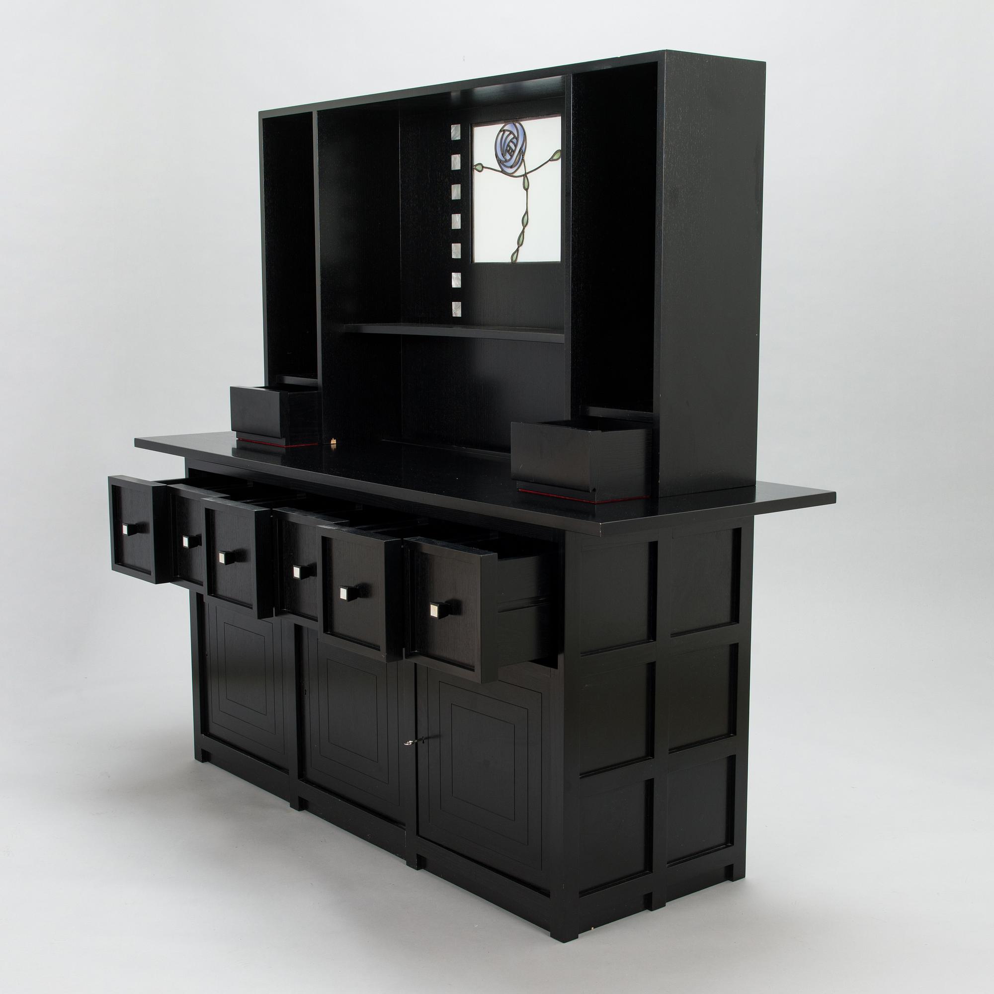 Charles Rennie Mackintosh, an early 21st century 'Buffet 327 DS'' Cassina.