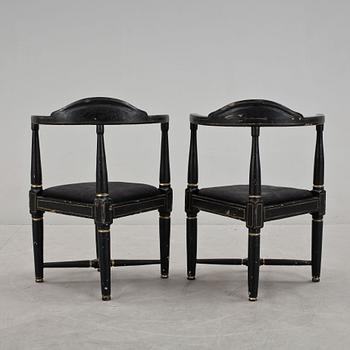 PUDERSTOLAR, ett par, 1800-tal.