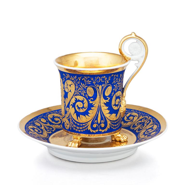Kopp med fat, porslin. Tyskland, Berlin, 1800-tal.